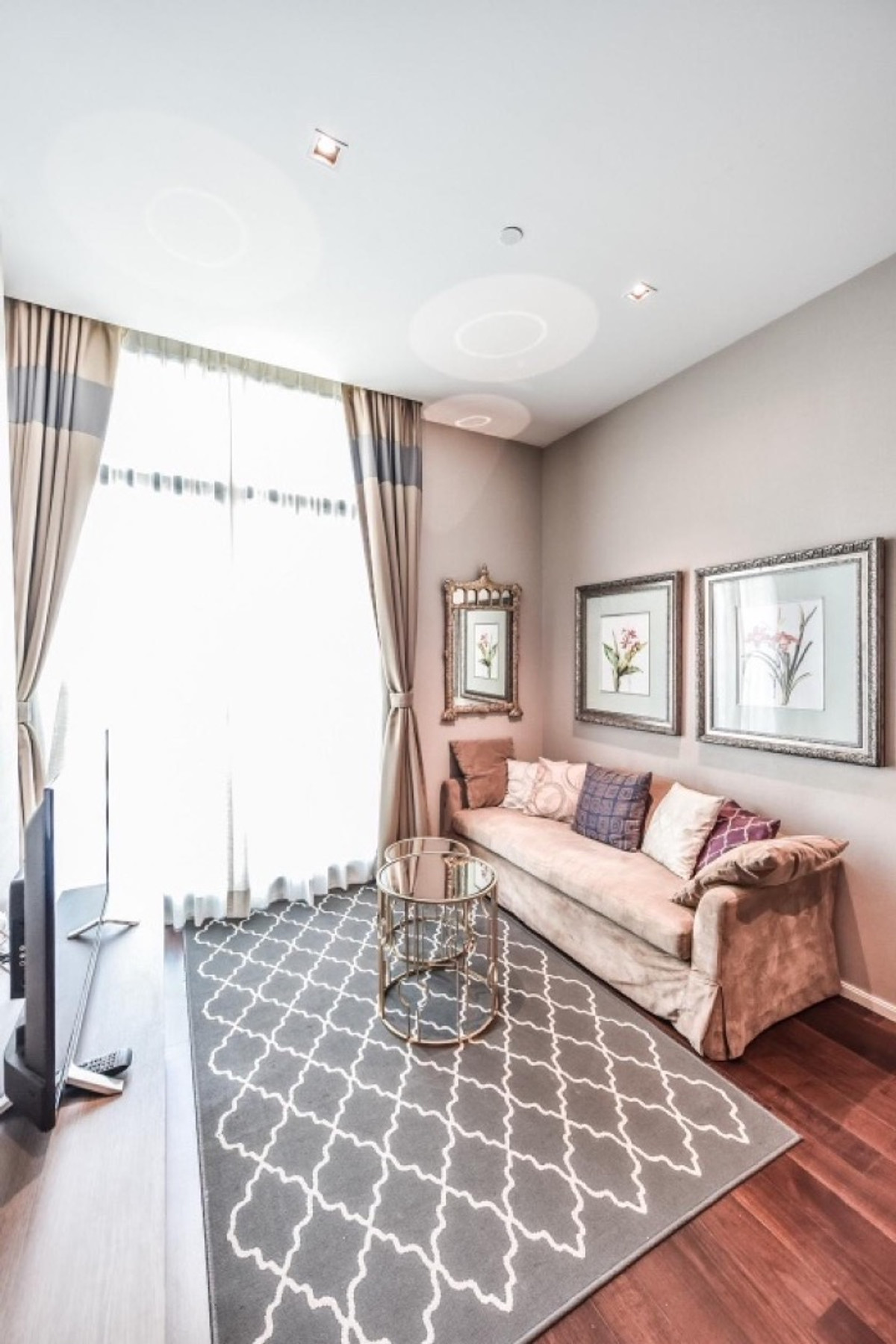 For SaleCondoSukhumvit, Asoke, Thonglor : The Diplomat 39 – 2 Bedrooms, Pool View Fully Furnished Luxury Unit, Ready to Move In, Only 23.5 MB 📞 092-690-5445 Prime Sukhumvit Location, near BTS Phrom Phong