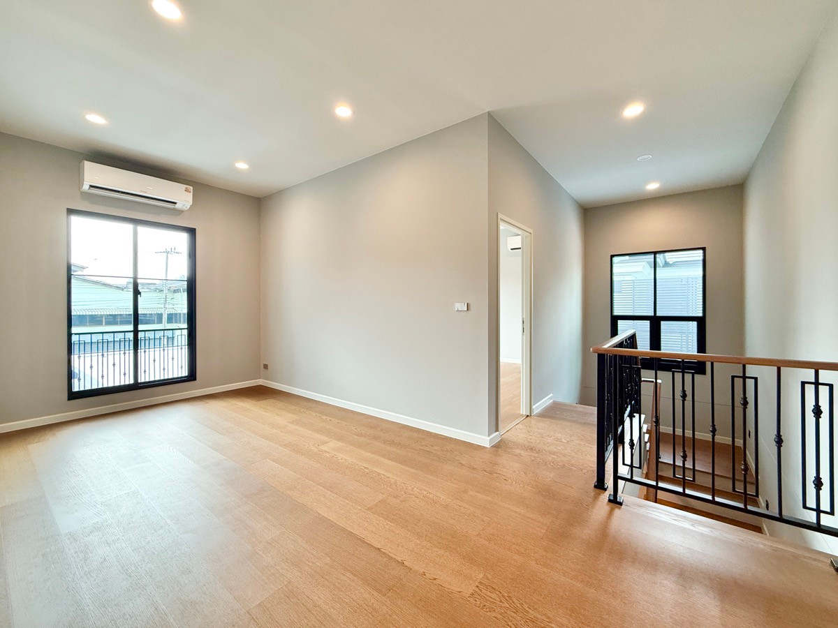 ขายบ้านสมุทรปราการ สำโรง : Else Bearing 32 บ้านเดี่ยว แปลงใหญ่ 170 ตร.วา  พร้อม Pool & Garden 📞 092-690-5445 โครงการ Private มีแค่ 4 หลัง ไม่มีค่าส่วนกลาง 