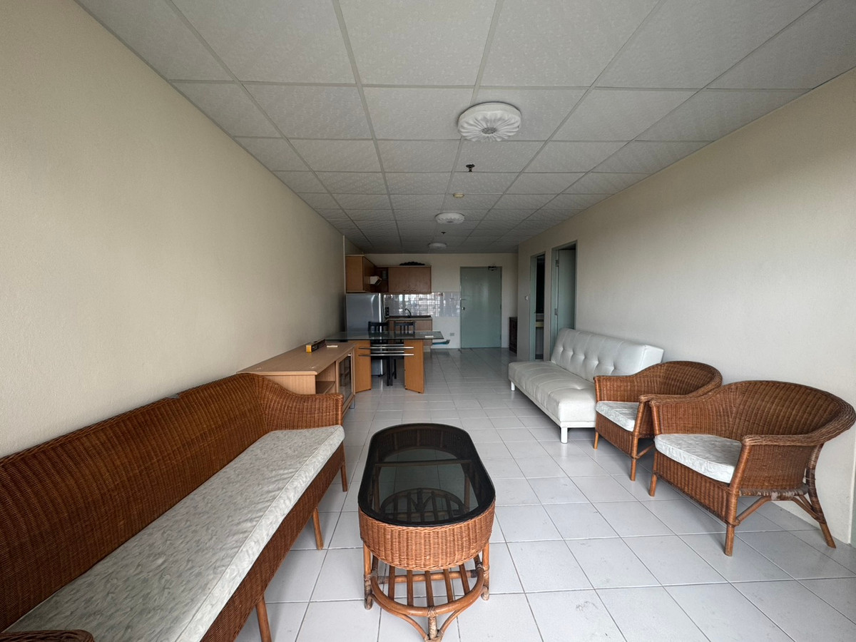 ขายคอนโดบางนา แบริ่ง ลาซาล : P-2842 คอนโดห้องใหญ่ ทำเลดี ใกล้ทางด่วนและ BTS บางนา