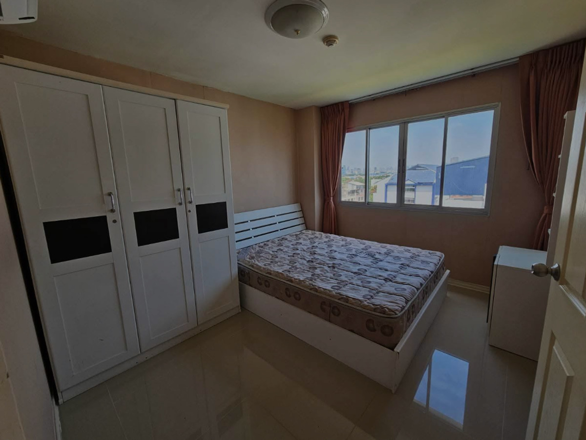 For RentCondoRamkhamhaeng, Hua Mak : For rent, Lumpini Bodindecha-Ramkhamhaeng, Building C, 7th floor, comfortable, extra large, 35 sq m, east side, pool view, convenient to Town in Town, 9500 baht/mo.