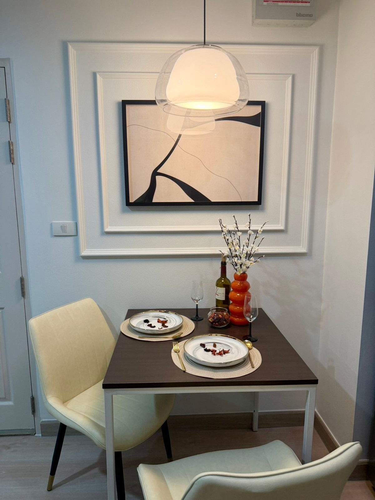 ขายคอนโดแจ้งวัฒนะ เมืองทอง : ฮอลล์มาร์ค งามวงศ์วาน Hallmark Ngamwongwan ห้องมุม MRT แยกติวานนท์ หลังกระทรวงสาธารณะสุข