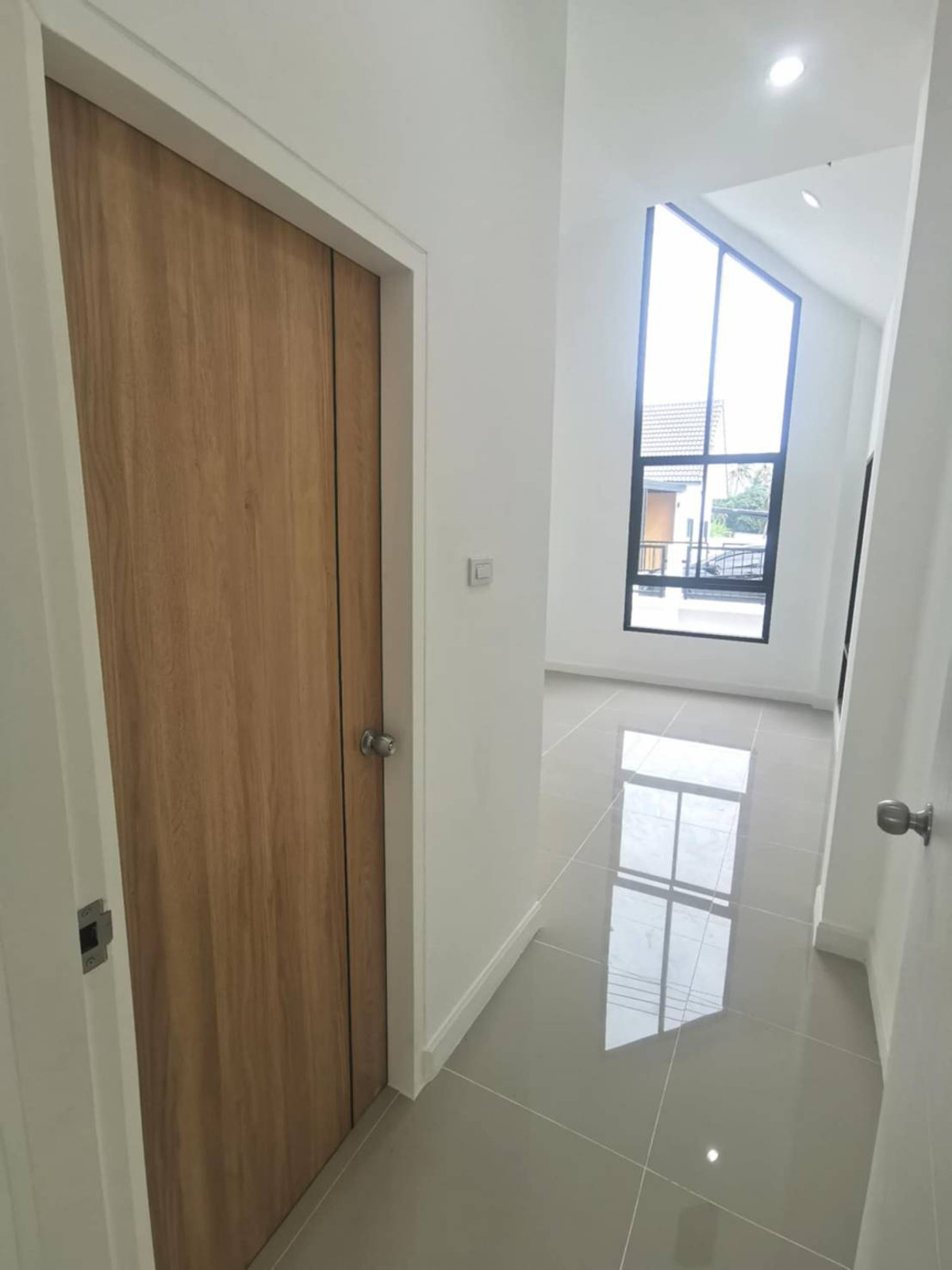 For SaleHousePattaya, Bangsaen, Chonburi : New project house, Ban Huai Kapi, Bang Saen, 3 bedrooms, mountain view, quality materials.