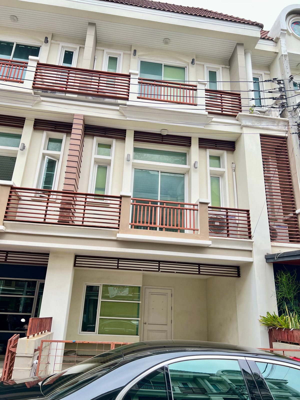 ขายทาวน์โฮมเกษตร นวมินทร์ ลาดปลาเค้า : ขายทาวน์โฮม 3 ชั้น Premium Place 9 เอกมัย–รามอินทรา (ถนนสุคนธสวัสดิ์) | สไตล์โมเดิร์น พื้นที่ใช้สอยใหญ่ เดินทางสะดวก