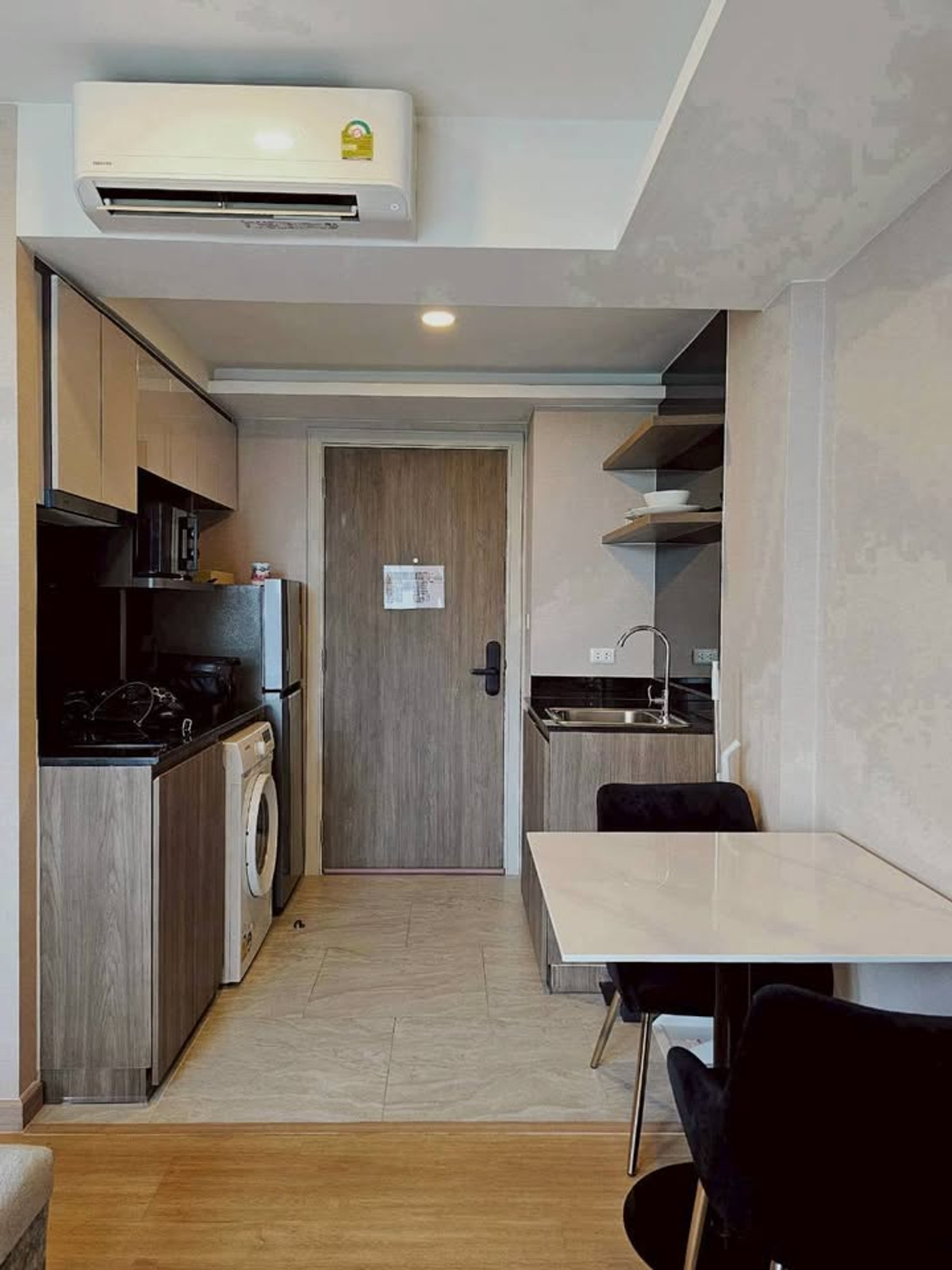 ให้เช่าคอนโดพระราม 9 เพชรบุรีตัดใหม่ RCA : เช่าคอนโด LLOYD Soonvijai - Thonglor/ลอยด์ ศูนย์วิจัย - ทองหล่อ (F6811011)