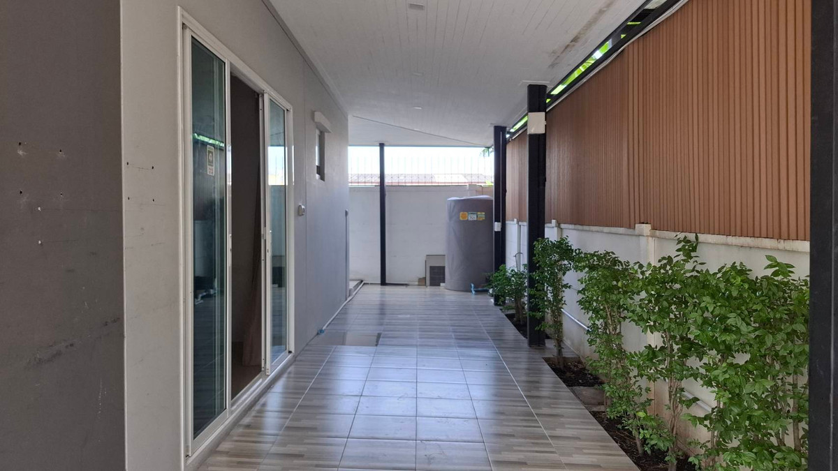 ขายบ้านนนทบุรี บางใหญ่ บางบัวทอง : ✨ บ้านเดี่ยว 5 ห้องนอน พร้อมอยู่ เดอะ ลิฟวิ่ง 3 บาย คุณาลัย  ต้นซอยวัดลาดปลาดุก บางบัวทอง บ้านนนทบุรี