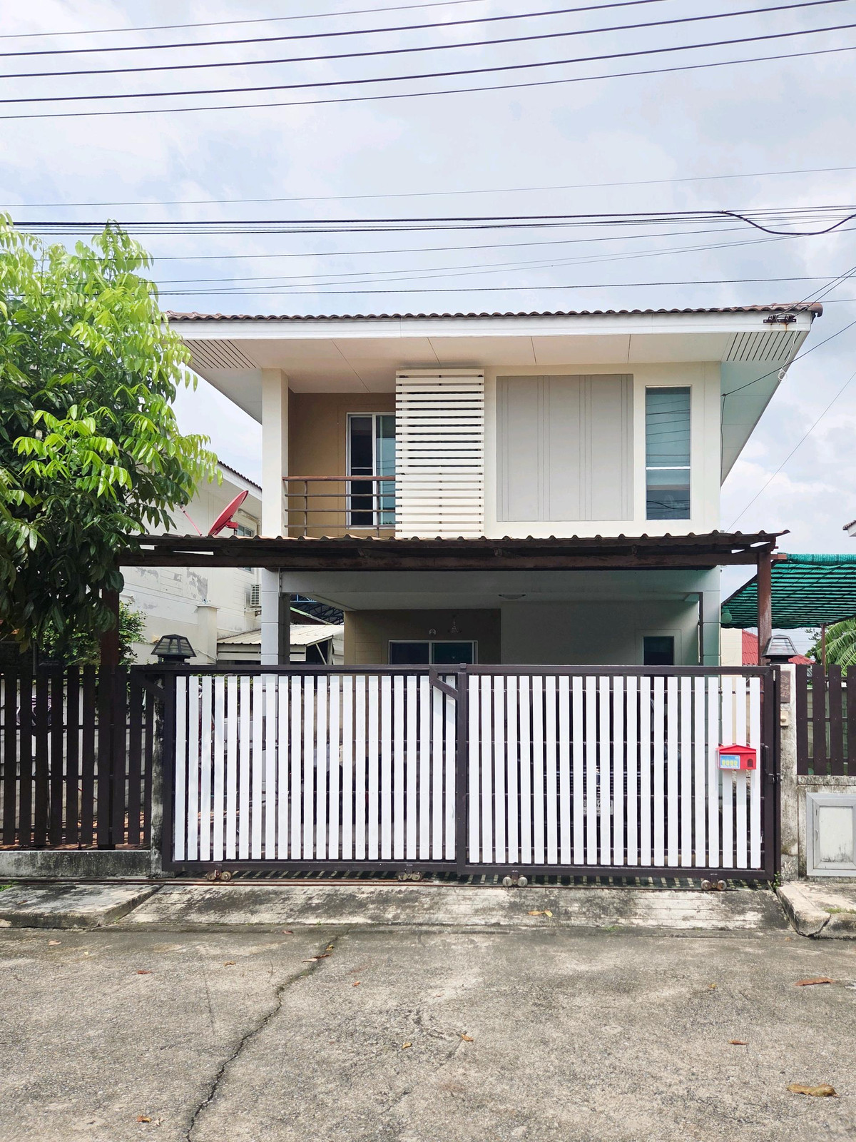 ขายบ้านพุทธมณฑล ศาลายา : ขายบ้านเดี่ยว 2 ชั้นในหมู่บ้านพรทวี บ้านวิวสวน พุทธมณฑลสาย5