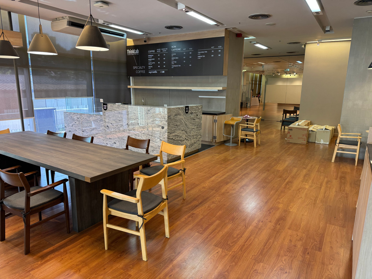 For RentShowroomSukhumvit, Asoke, Thonglor : Rent Commercial Space 500 Meter MRT Phetburi