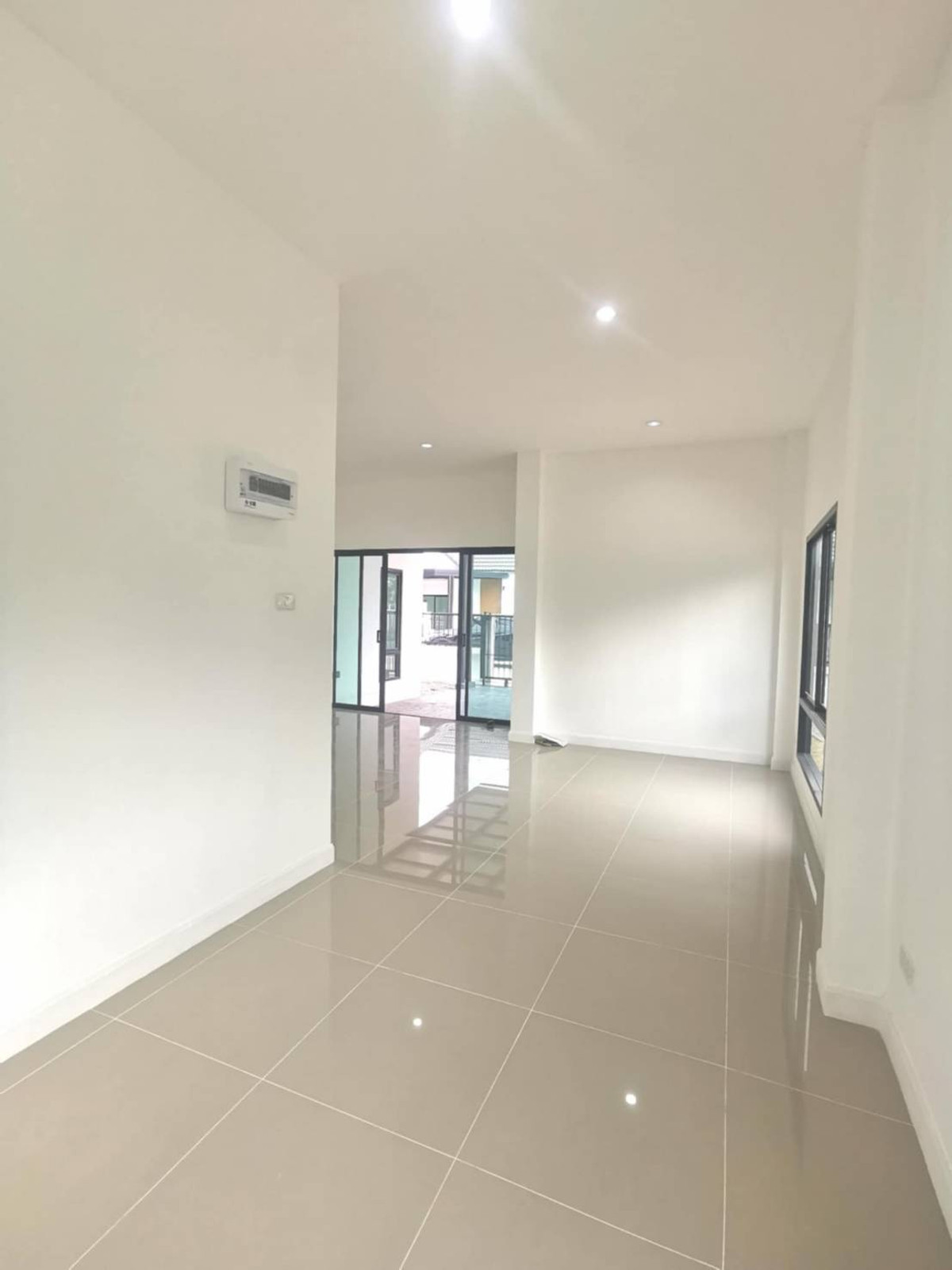 For SaleHousePattaya, Bangsaen, Chonburi : New project house, Ban Huai Kapi, Bang Saen, 3 bedrooms, mountain view, quality materials.