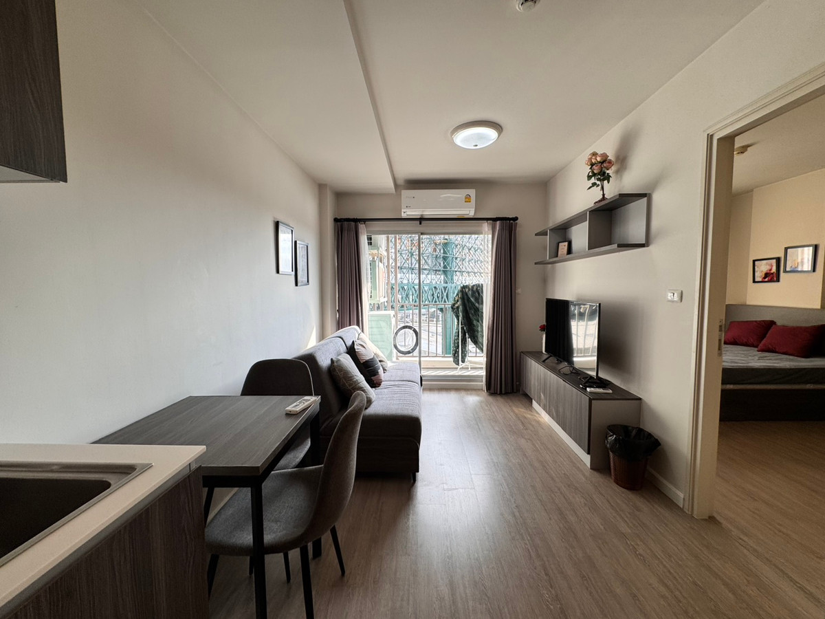 For RentCondoChiang Mai : ✨ For Rent – D Condo Rin Chiang Mai ✨ Popular condo next to Central Festival Chiang Mai, prime location & fully furnished! 🏙️