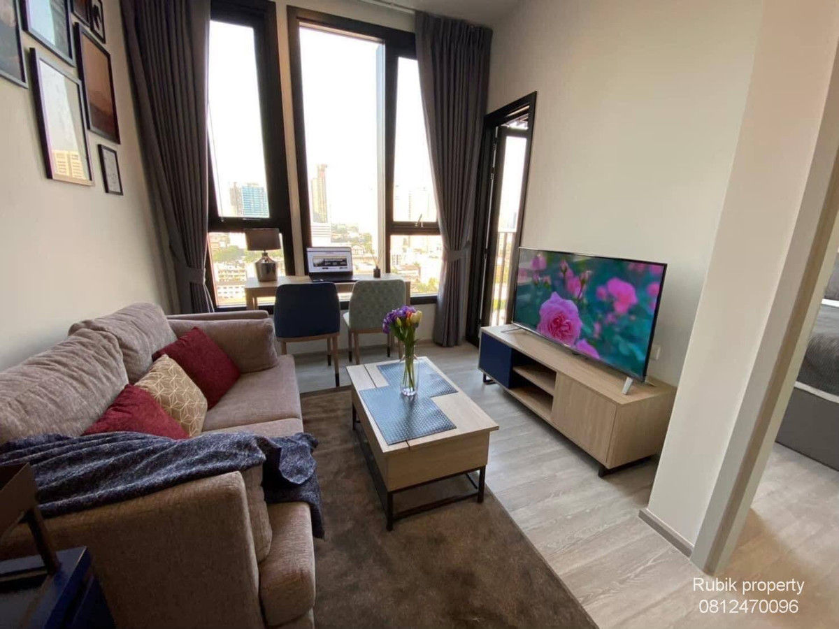 For RentCondoSukhumvit, Asoke, Thonglor : 🏙️✨ RB1386 Condo for rent XT Ekkamai (XT Ekkamai) ✨🏙️ Chic condo in the heart of Ekkamai, fully furnished, ready to move in‼️
