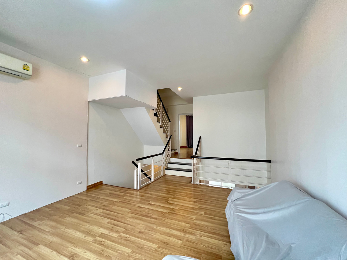 ขายทาวน์โฮมเกษตร นวมินทร์ ลาดปลาเค้า : ขายทาวน์โฮม 3 ชั้น Premium Place 9 เอกมัย–รามอินทรา (ถนนสุคนธสวัสดิ์) | สไตล์โมเดิร์น พื้นที่ใช้สอยใหญ่ เดินทางสะดวก