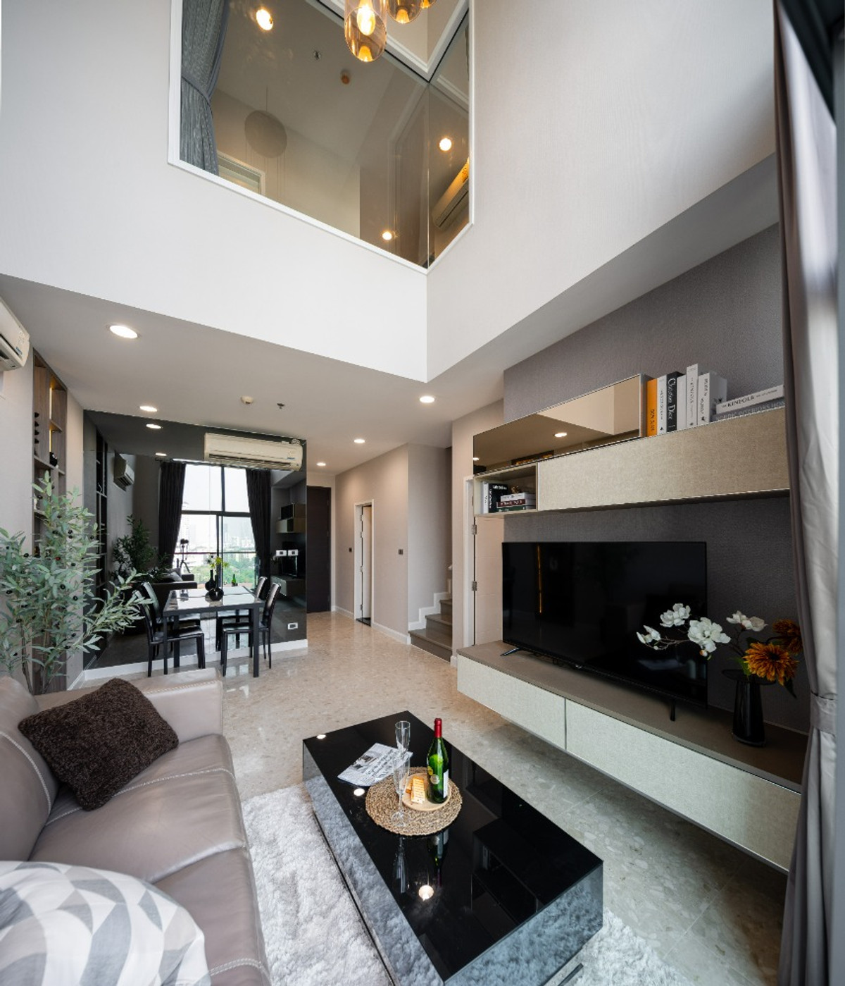 For RentCondo : 🔴80,000฿🔴 𝐓𝐡𝐞 𝐂𝐫𝐞𝐬𝐭 𝐒𝐮𝐤𝐡𝐮𝐦𝐯𝐢𝐭 𝟑𝟒┃เดอะ เครสท์ สุขุมวิท 34 ✅ ใกล้ BTS ทองหล่อ ยินดีบริการ🙏สนใจทัก 𝙇𝙄𝙉𝙀 มานะคะ (ตอบไวมาก):​📱 รหัสทรัพย์​ 6811-0607📱: ไอดีไลน์:@bbcondo88