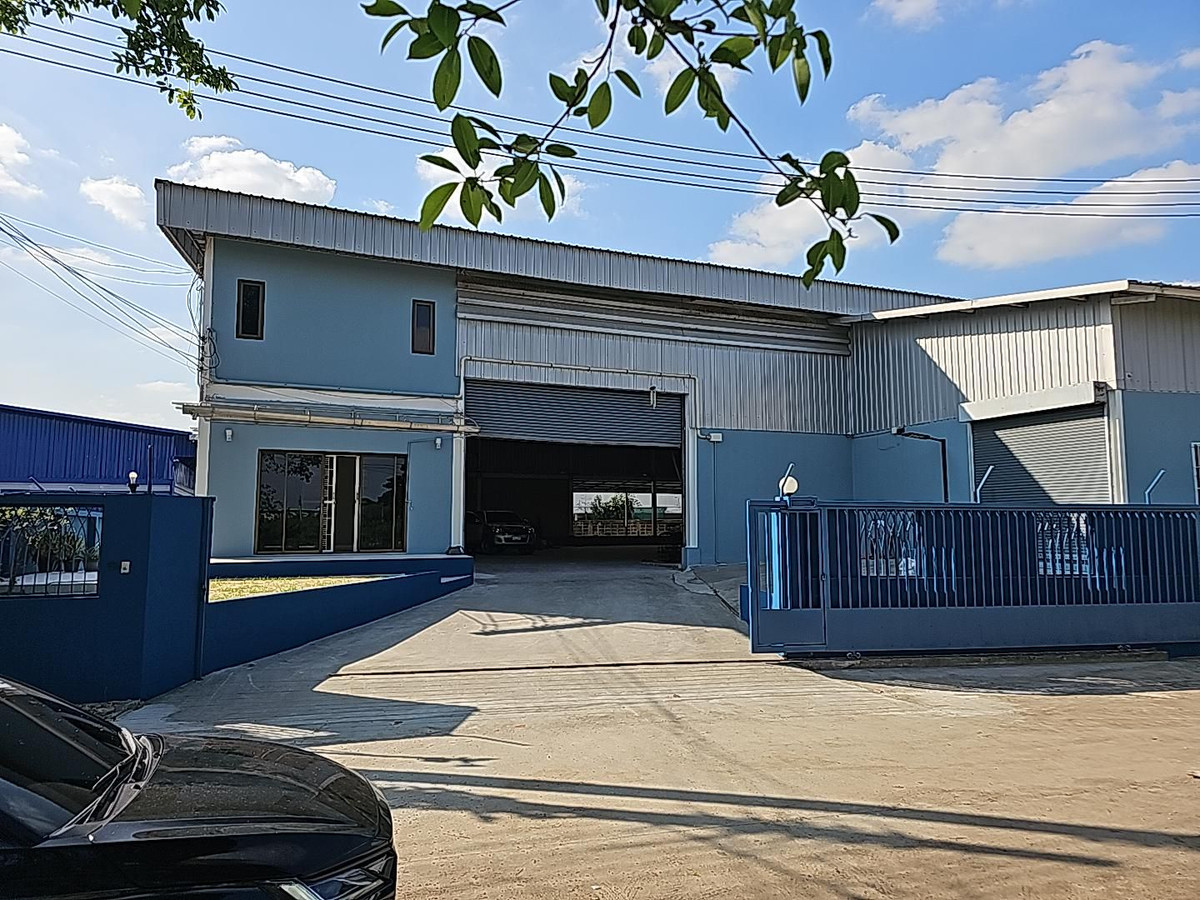 โกดังลาดกระบัง สุวรรณภูมิ : ให้เช่าสำนักงานพร้อมโกดัง 329 ตรว รถ 18 ล้อเข้าได้ ถนน เฉลิมพระเกียรติ ประเวศ