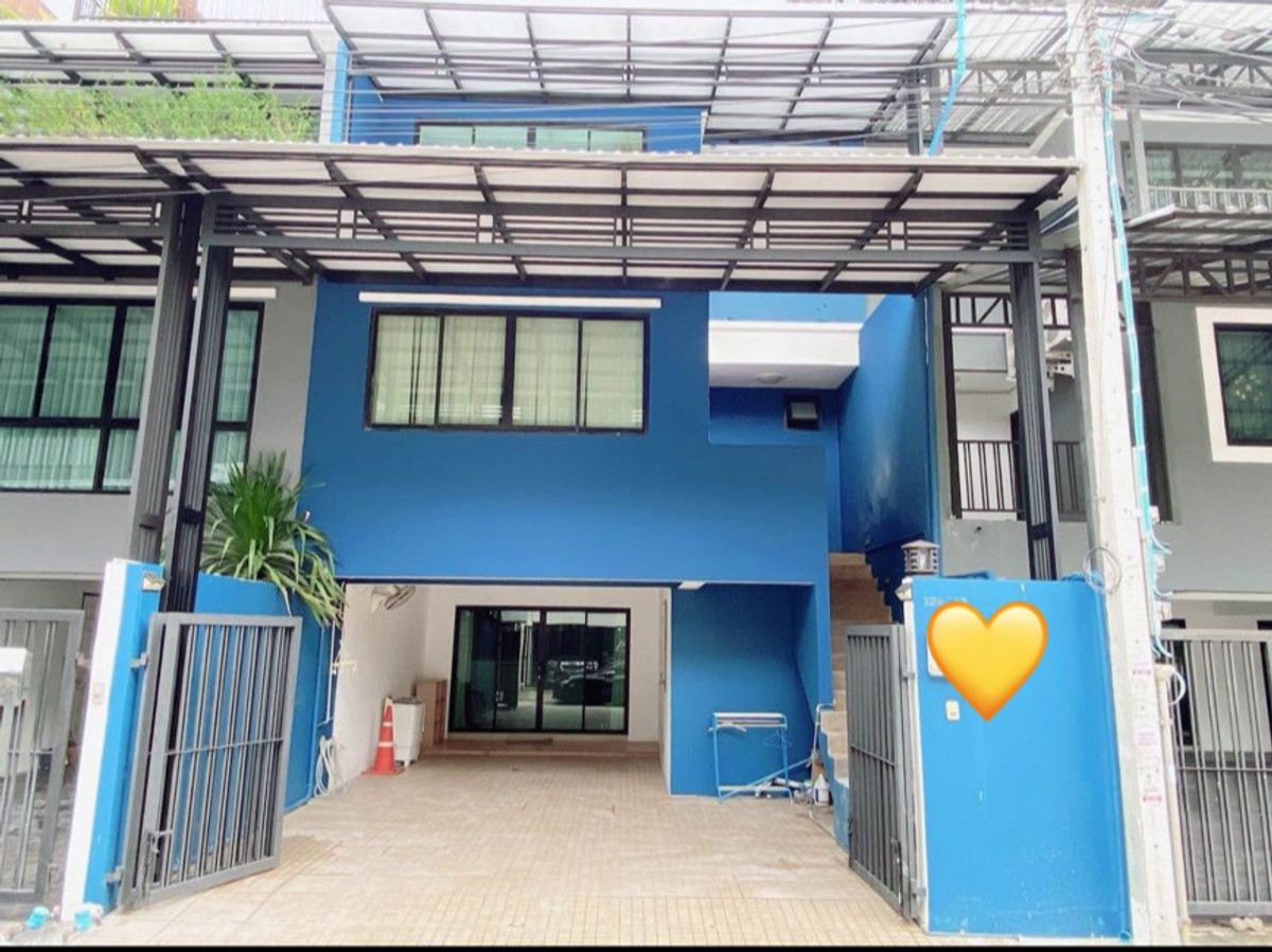 ให้เช่าโฮมออฟฟิศลาดพร้าว เซ็นทรัลลาดพร้าว : ให้เช่าโฮมออฟฟิศ ลาดพร้าว 41 แยก 6–9  ทำเลทอง ใจกลางลาดพร้าว เหมาะอยู่อาศัย/ออฟฟิศ แอร์ครบทุกชั้น Line: @Kinglandcondo