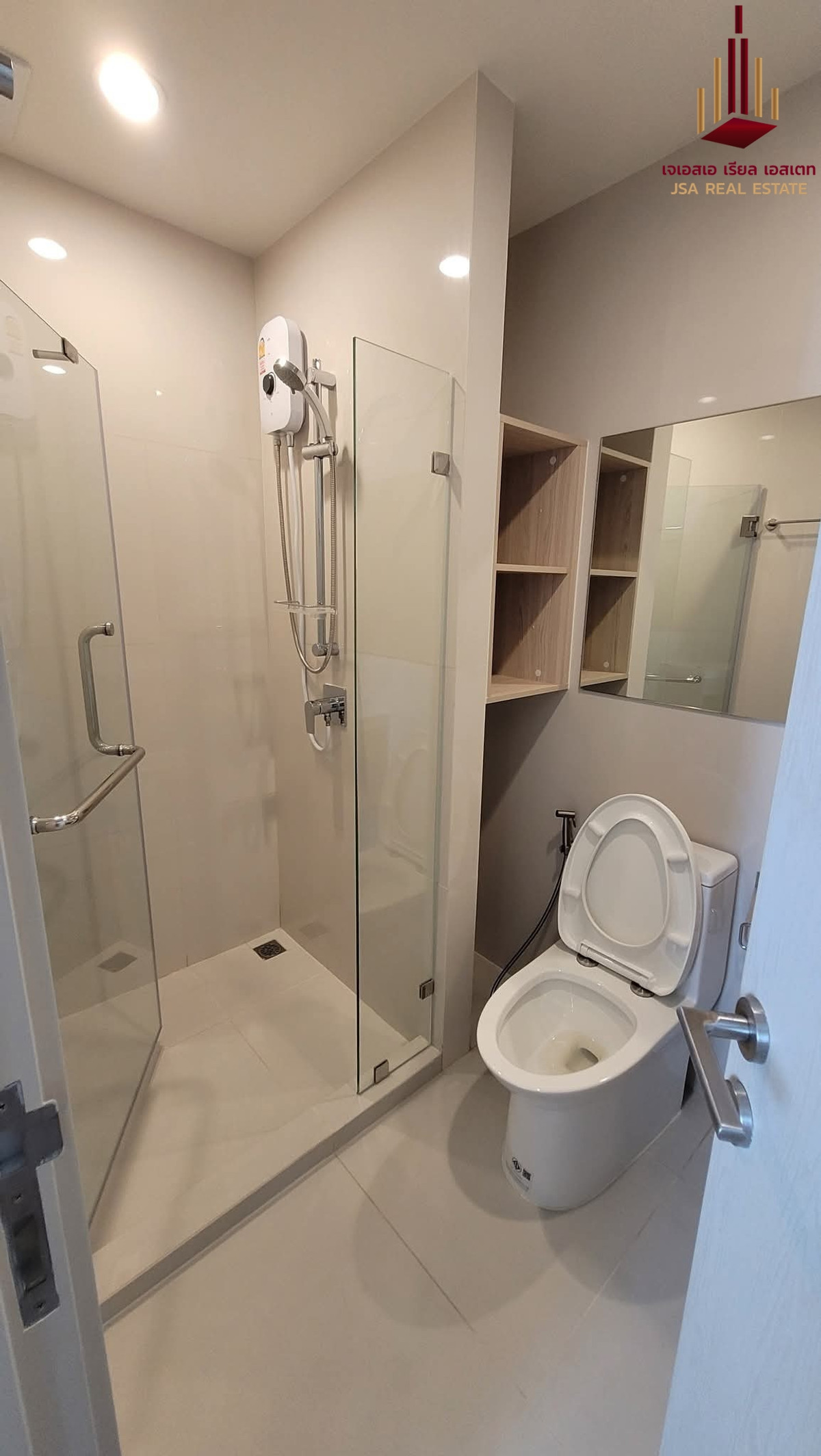 For RentCondoLadprao, Central Ladprao : ✨ For Rent: Nue Noble Ratchada - Lat Phrao Condo ✨ 💰 Only 18,000 THB/month