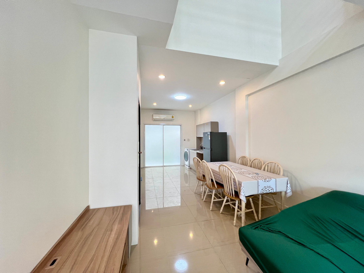 ขายทาวน์โฮมเกษตร นวมินทร์ ลาดปลาเค้า : ขายทาวน์โฮม 3 ชั้น Premium Place 9 เอกมัย–รามอินทรา (ถนนสุคนธสวัสดิ์) | สไตล์โมเดิร์น พื้นที่ใช้สอยใหญ่ เดินทางสะดวก