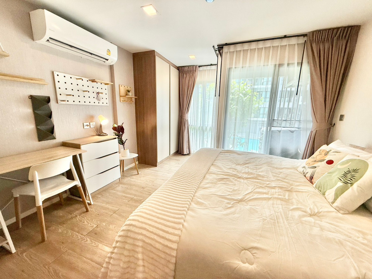 For RentCondoPathum Thani,Rangsit, Thammasat : Big room, pool view, ready to move in ✨ Kave Town Space, next to Bangkok University.  (The front condo is next to Mingle Mall)