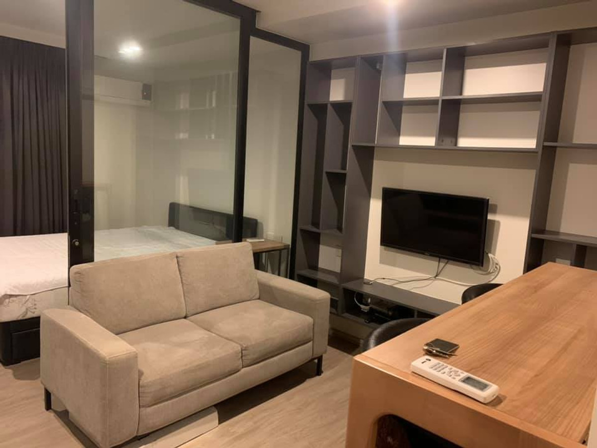 ให้เช่าคอนโดวิทยุ ชิดลม หลังสวน : ให้เช่า  มาเอสโตร 02 ร่วมฤดี  ทิศใต้