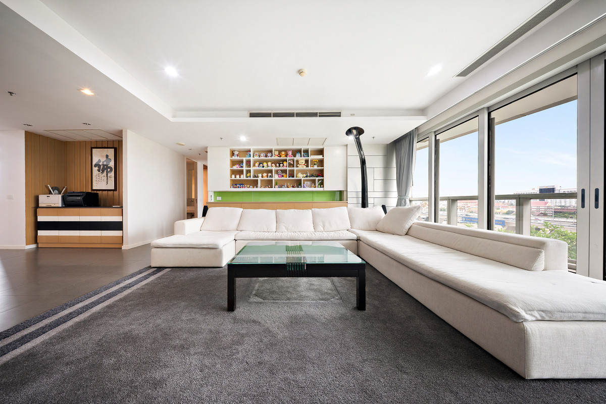 ขายคอนโดวงเวียนใหญ่ เจริญนคร : คอนโด 3 ห้องนอนห้องมุม ห้องใหญ่ 230 ตร.ม. ราคาดีที่สุดในตึก