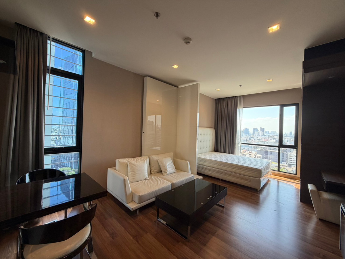 ให้เช่าคอนโดรัชดา ห้วยขวาง : ปล่อยเช่าด่วน  เครื่องใช้ไฟฟ้าครบพร้อมอยู่ !!ให้เช่าคอนโด Ivy Ampio  size33sqm (Studio/1Bathroom)ในราคา 20,000บาท/เดือน