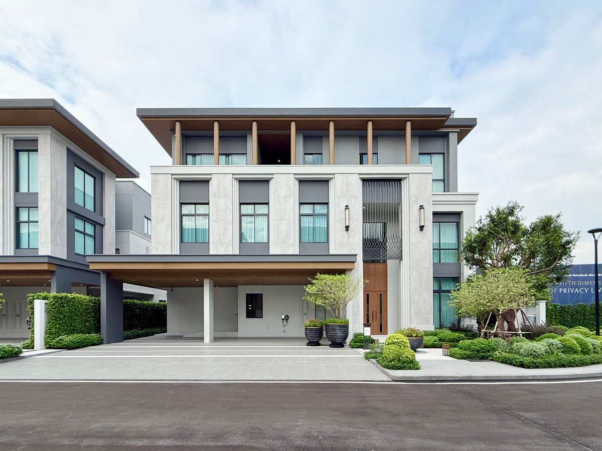 ขายบ้านพัฒนาการ ศรีนครินทร์ : 🚀 Cinquième กรุงเทพกรีฑา - (ขนาดใหญ่สุด) บ้านเดี่ยว3ชั้น 805ตรม. 5นอน6น้ำ5จอด 092-545-6151 (ทิม)