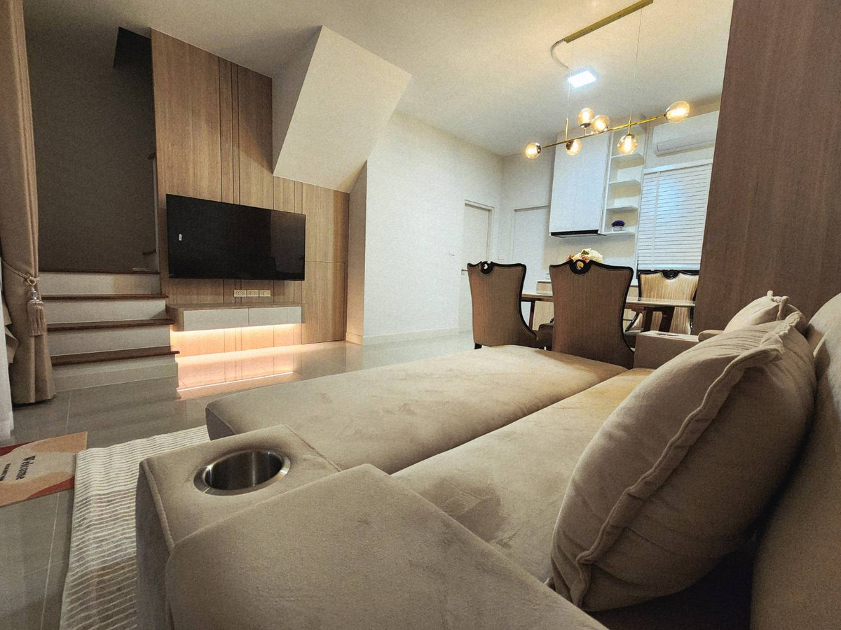 ให้เช่าทาวน์โฮมบางนา แบริ่ง ลาซาล : ✨ ให้เช่าด่วน! Town home Pleno สุขุมวิท-บางนา 2 ใกล้เมกาบางนา เดินทางสะดวก เฟอร์ครบ พร้อมเข้าอยู่! ✨