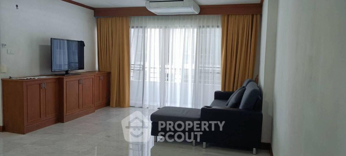 For RentCondoSukhumvit, Asoke, Thonglor : 3-BR Condo at Top View Tower Condominium near BTS Thong Lor