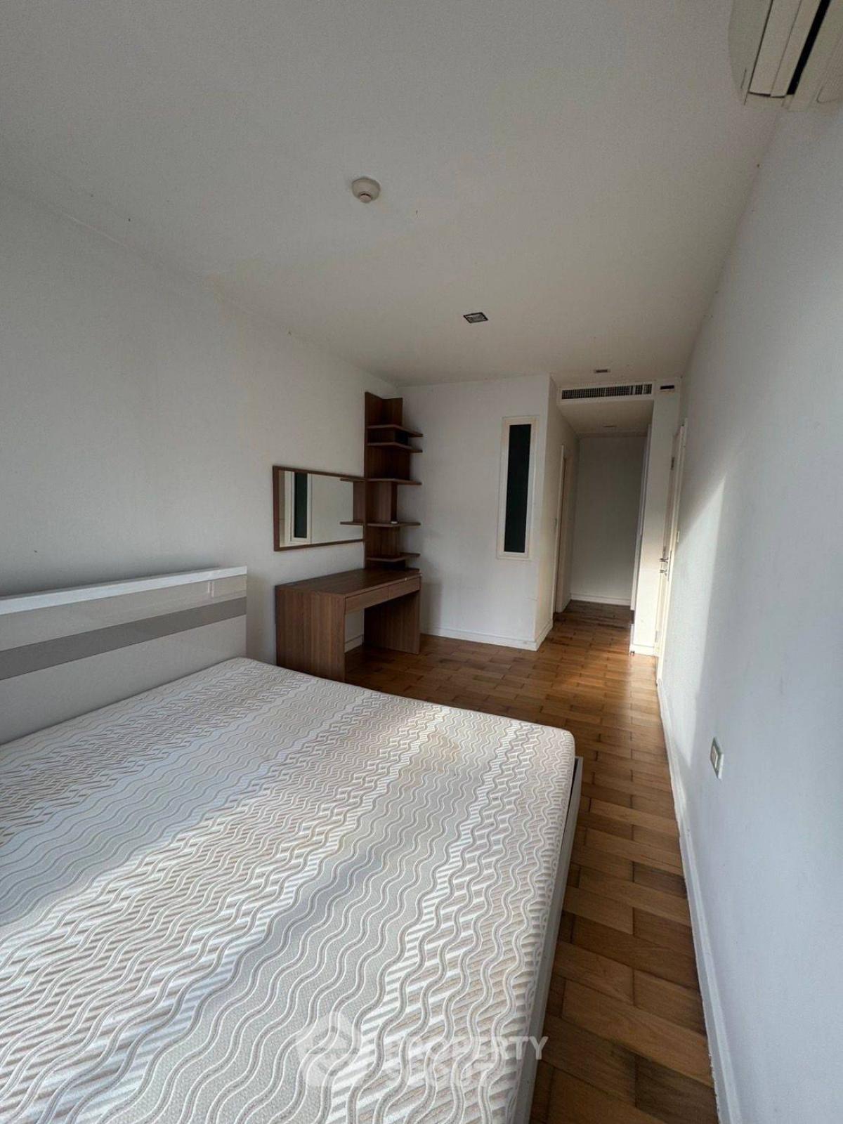 For RentCondoSilom, Saladaeng, Bangrak : 1-BR Condo at Condolette Light Convent near BTS Sala Daeng