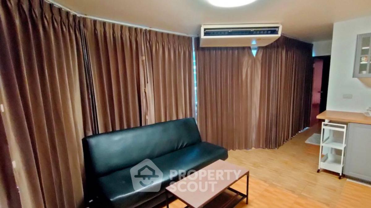 For RentCondoNana, North Nana,Sukhumvit13, Soi Nana : 1-BR Condo at Sukhumvit Suite near BTS Nana