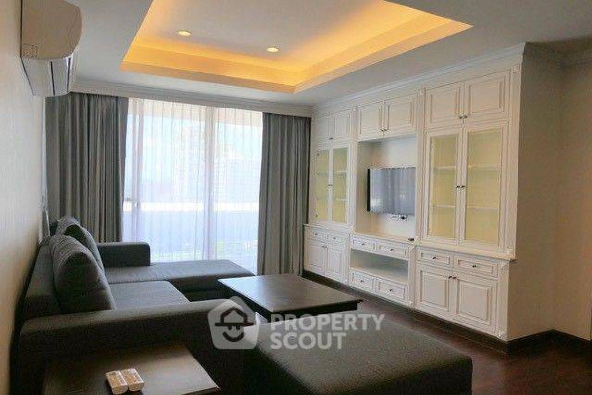 For RentCondoKhlongtoei, Kluaynamthai : 3-BR Condo at Newton Tower Condominium near BTS Nana
