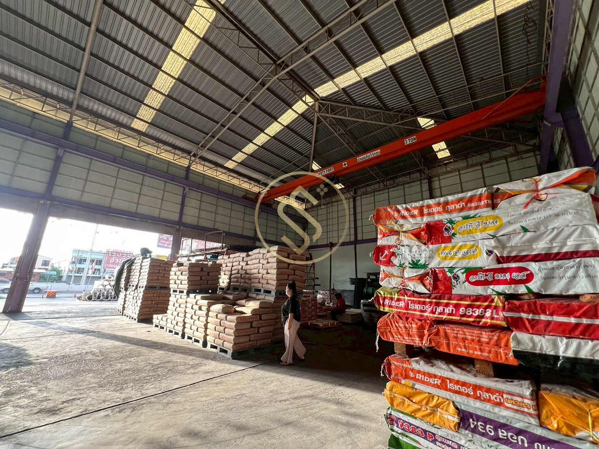 ให้เช่าโกดังปิ่นเกล้า จรัญสนิทวงศ์ : ให้เช่าโกดัง ขนาดใหญ่  1,100 ตารางเมตร  ริมถนนราชพฤกษ์  ใกล้สามเสนวิลล่า ราชพฤกษ์