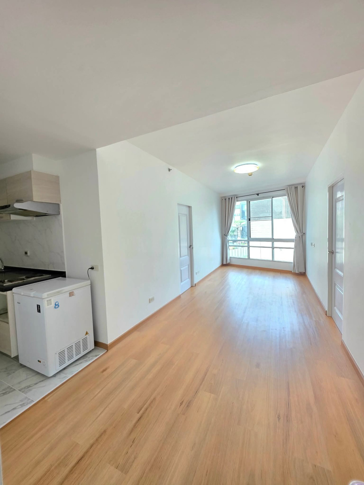 ขายคอนโดลาดพร้าว เซ็นทรัลลาดพร้าว : The Zest Condo / 2 Bedrooms (FOR SALE), เดอะ เซสท คอนโด / 2 ห้องนอน (ขาย) DEWT090