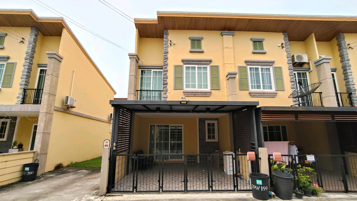 ให้เช่าทาวน์โฮมบางแค เพชรเกษม : 🏡 ให้เช่า ทาวน์โฮมตกแต่งหรู หลังมุม โครงการ Golden Town บางแค
✨ หลังมุมเป็นส่วนตัว ทำเลดี เดินทางสะดวก 4 ห้องนอน 3 ห้องน้ำ
▪️ จอดรถในบ้านได้ 2 คัน 