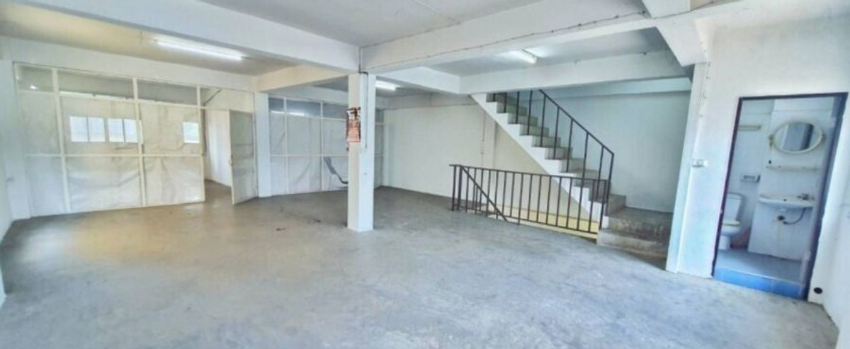 ให้เช่าอาคารพาณิชย์ปทุมธานี รังสิต ธรรมศาสตร์ : 96905 - ให้เช่าอาคารพาณิชย์ 4 ชั้น 2 คูหา 49.9 ตรว พื้นที่ใช้สอย 576 ตรม คลองสอง คลองหลวง ปทุมธานี ติดถนนใหญ่ใกล้วัดพระธรรมกายและตลาดไท