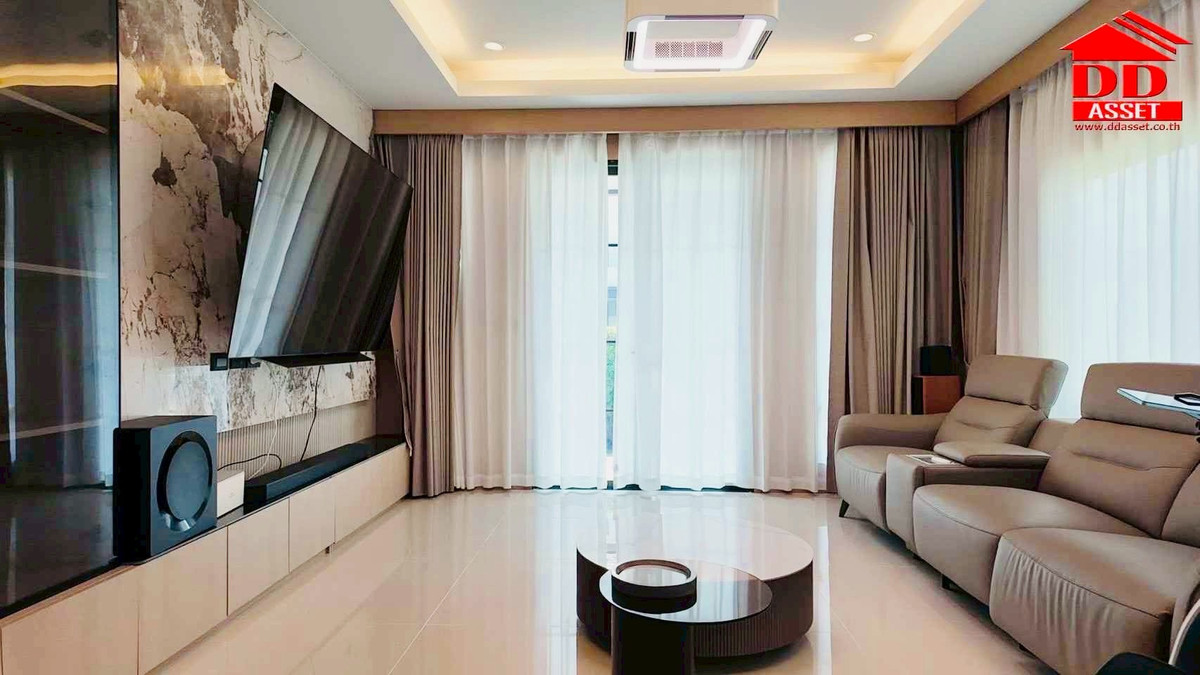 For SaleHousePathum Thani,Rangsit, Thammasat : For Sale Setthasiri Krungthep-Pathumthani Setthasiri Krungthep-Pathumthani Near Flora Villa Golf Course Code: H8143