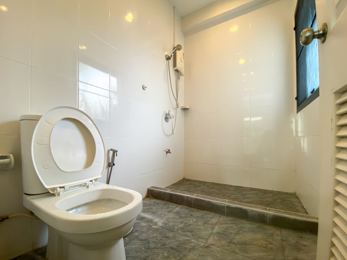 ขายทาวน์โฮมพระราม 2 บางขุนเทียน : Rare Item หลังมุม | ราคาดีที่สุดในโครงการ 💥 ทาวน์ อเวนิว โคโคส พระราม 2 ซอย 50 / 3 ห้องนอน (ขาย), Town Avenue Cocos Rama 2 Soi 50 / 3 Bedrooms (FOR SALE) BALL036 