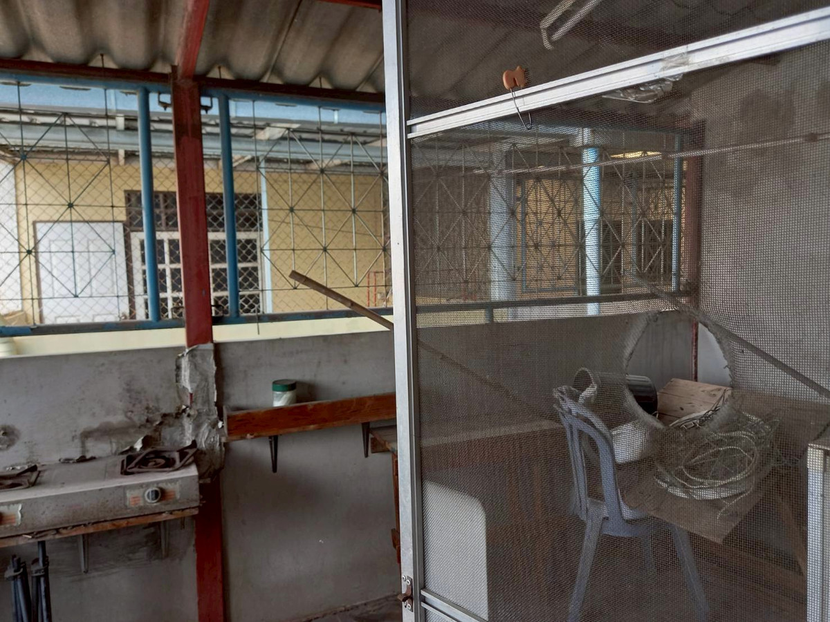 For SaleShop HouseChachoengsao : 95301 - 5-story commercial building for sale, prime location, Burapha City, Bangna-Trad Km. 42 (next to Mae Sri Gold Shop)