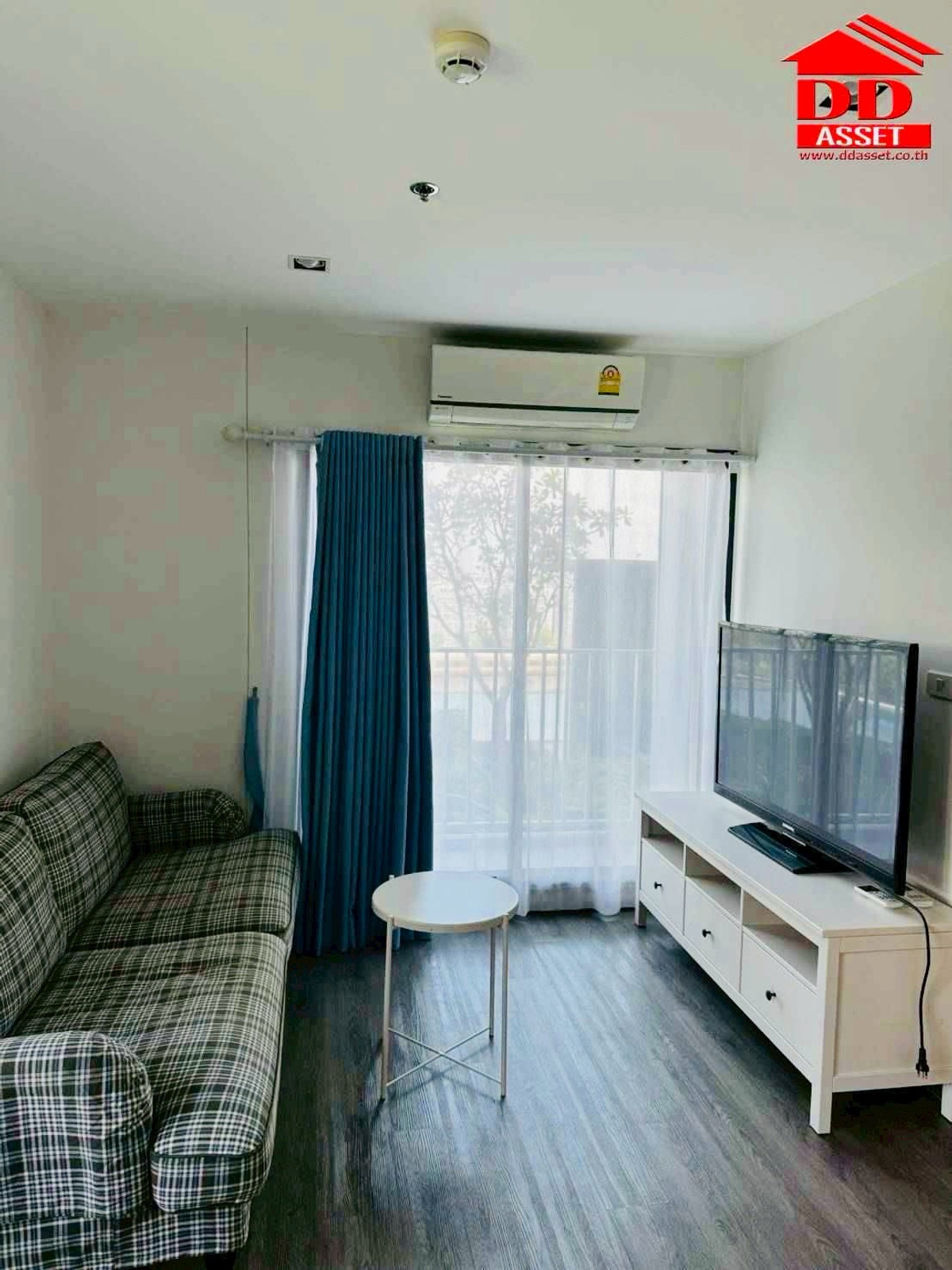 For RentCondoPattanakan, Srinakarin : For Rent Rich Park @Triple Station Rich Park Triple Station Srinakarin Airport Link Hua Mak Station Code : C8377