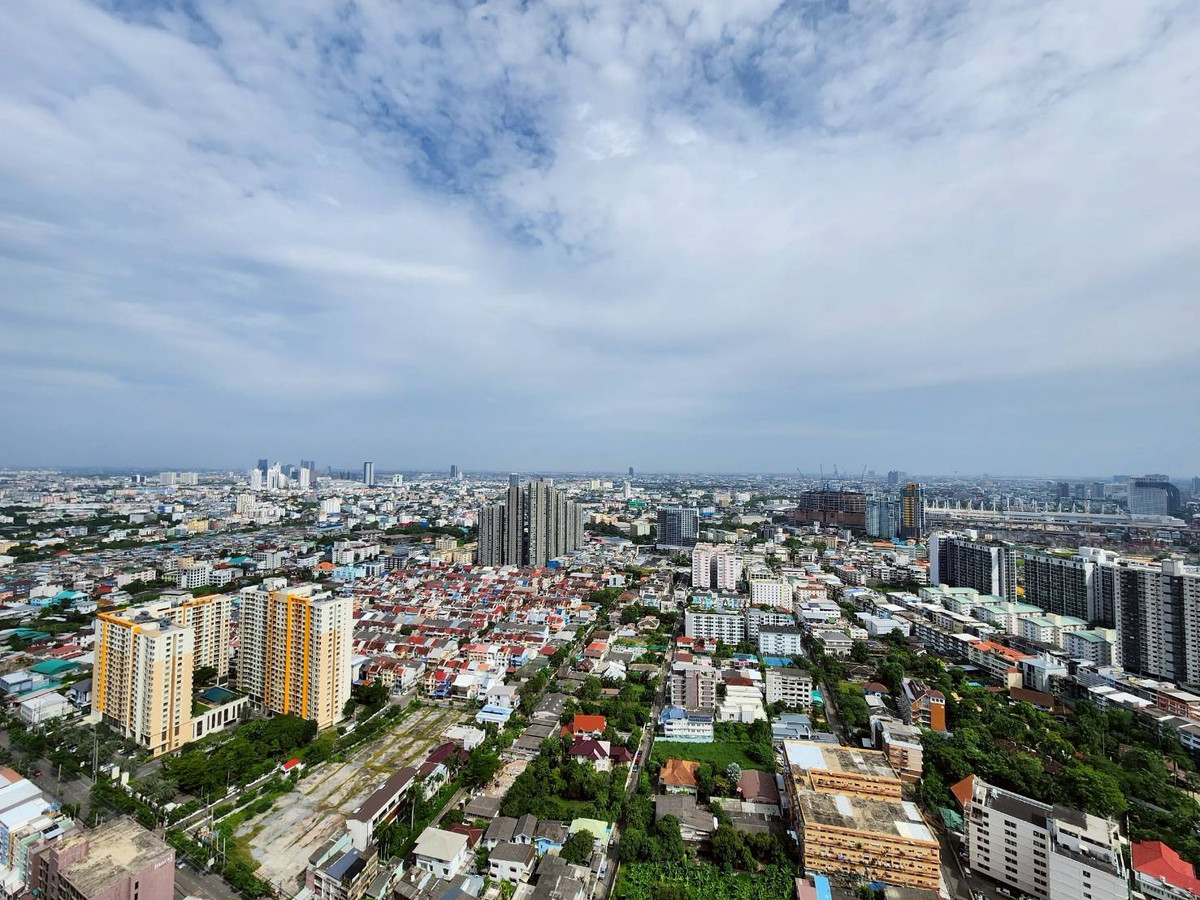 For SaleCondoOnnut, Udomsuk : Project room, high view, floor 35+, low price! Starting at only 129K/sq m. Call 0994629391 Bird.