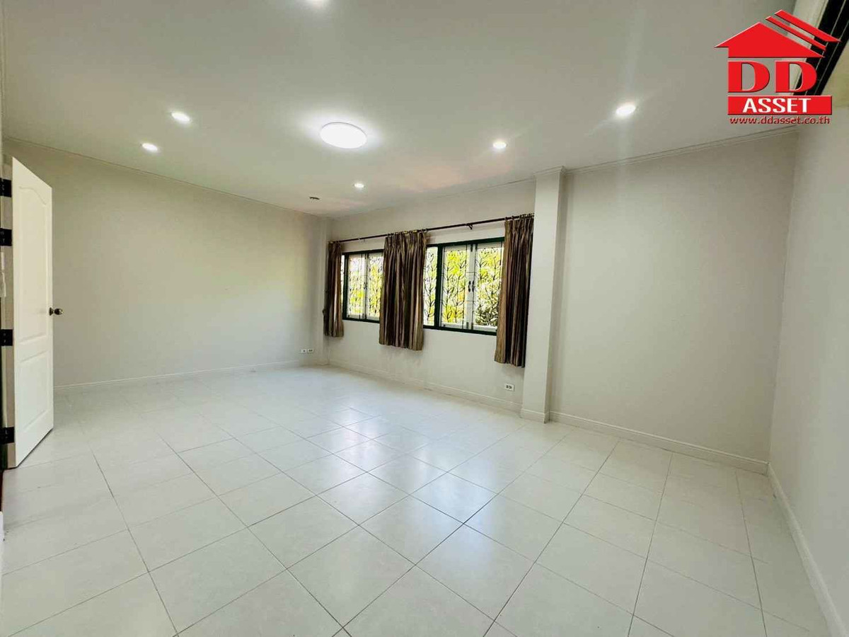 ขายบ้านเสรีไทย-นิด้า : ขายทาวน์เฮ้าส์ บ้านแมกไม้วัชรพล สุขาภิบาล 5  รหัส : T8225