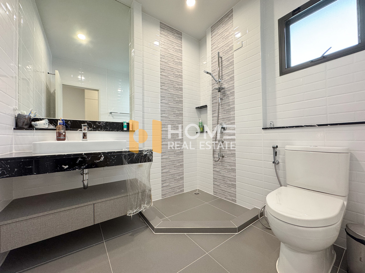 ขายบ้านพัฒนาการ ศรีนครินทร์ : บ้านเดี่ยวหลังใหญ่ 69.7 ตร.ว. ✨ บุราสิริ พัฒนาการ / 4 ห้องนอน (ขาย), Burasiri Pattanakarn / 4 Bedrooms (FOR SALE) FON250 