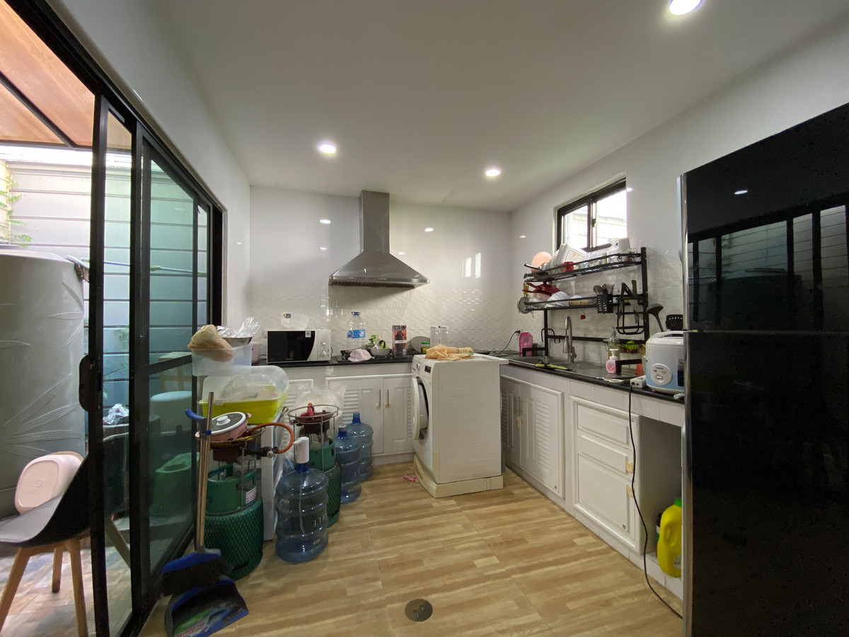 ขายทาวน์โฮมพระราม 2 บางขุนเทียน : Rare Item หลังมุม | ราคาดีที่สุดในโครงการ 💥 ทาวน์ อเวนิว โคโคส พระราม 2 ซอย 50 / 3 ห้องนอน (ขาย), Town Avenue Cocos Rama 2 Soi 50 / 3 Bedrooms (FOR SALE) BALL036 