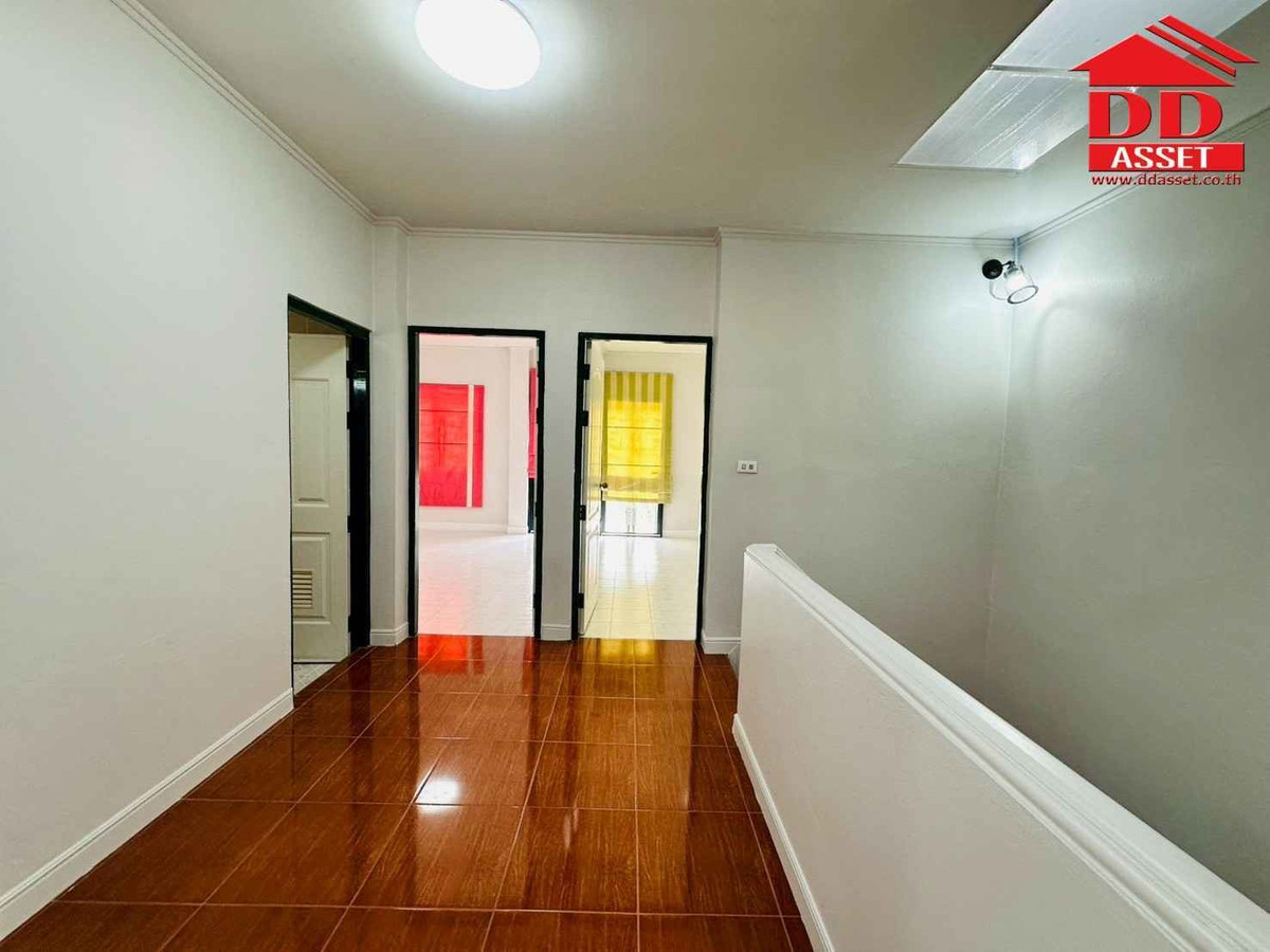 ขายบ้านเสรีไทย-นิด้า : ขายทาวน์เฮ้าส์ บ้านแมกไม้วัชรพล สุขาภิบาล 5  รหัส : T8225