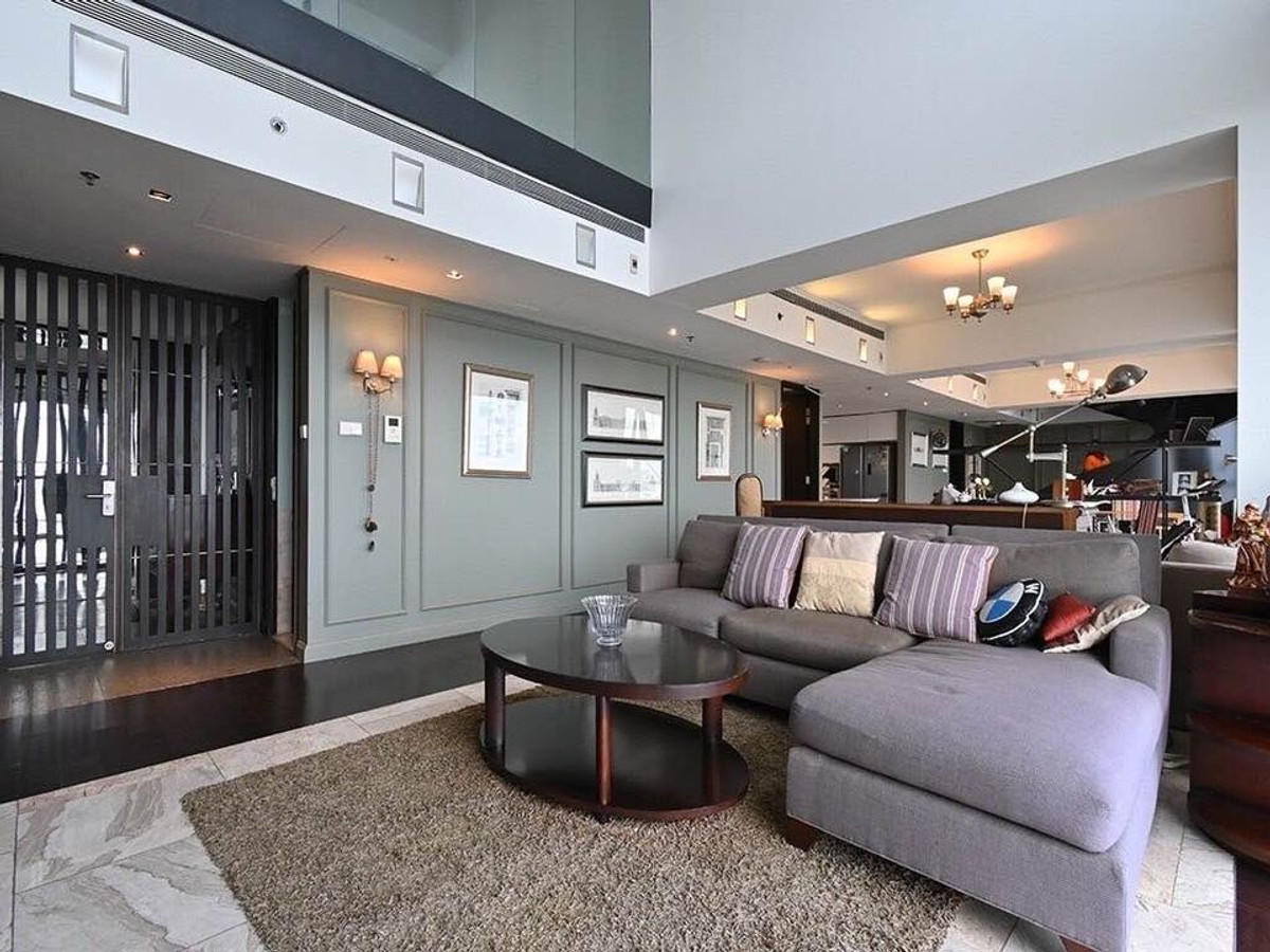 ให้เช่าคอนโดสาทร นราธิวาส : 📍 The Met Condominium – Duplex Penthouse for Rent ✨ 