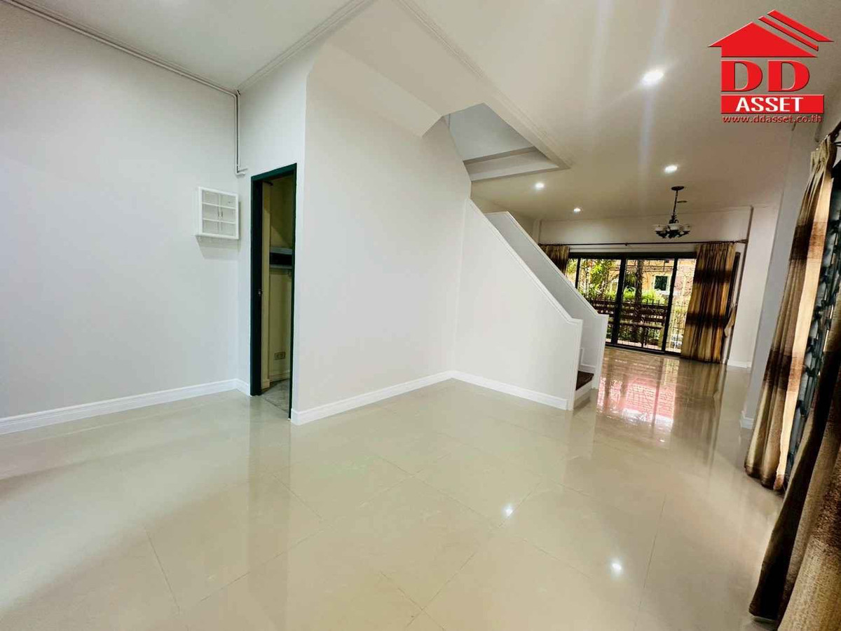 ขายบ้านเสรีไทย-นิด้า : ขายทาวน์เฮ้าส์ บ้านแมกไม้วัชรพล สุขาภิบาล 5  รหัส : T8225