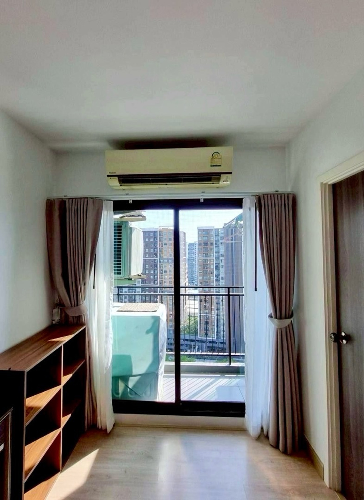 ให้เช่าคอนโดปิ่นเกล้า จรัญสนิทวงศ์ : 💙@condocurator 💙 ให้เช่า Thana Astoria เฟอร์นิเจอร์ครบ มีเครื่องซักผ้า [PM4840]