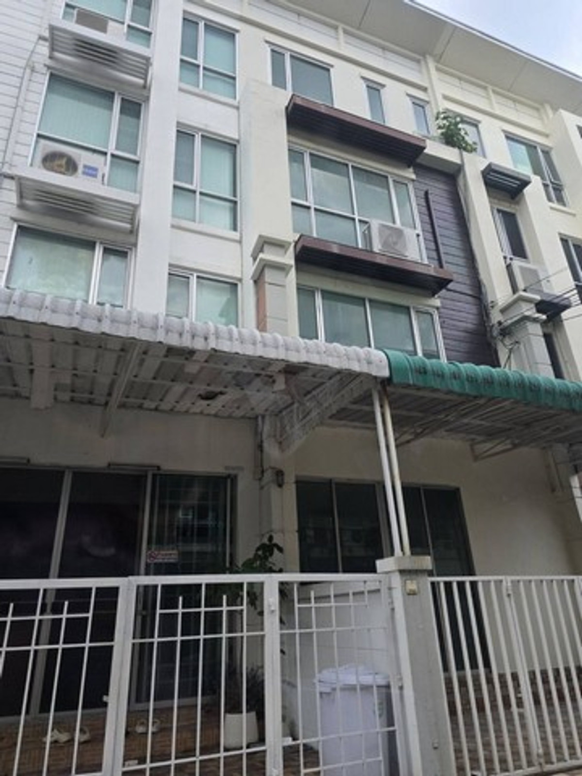 ให้เช่าอาคารพาณิชย์มีนบุรี-ร่มเกล้า : อาคารพาณิชย์4ชั้น ให้เช่า โครงการ RK Office Park ร่มเกล้า ลาดกระบัง