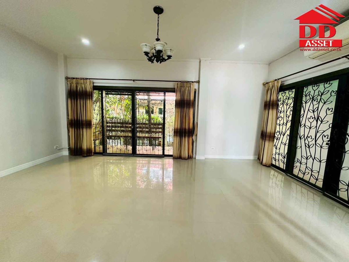 ขายบ้านเสรีไทย-นิด้า : ขายทาวน์เฮ้าส์ บ้านแมกไม้วัชรพล สุขาภิบาล 5  รหัส : T8225