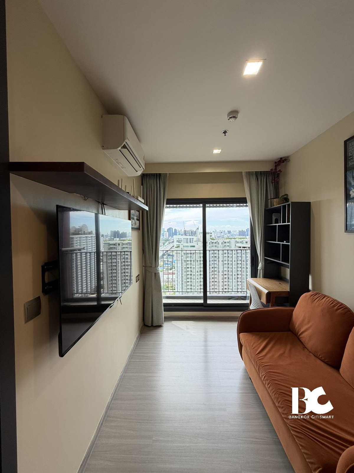 ให้เช่าคอนโดพระราม 9 เพชรบุรีตัดใหม่ RCA : ⚜️ HOT DEAL 1 bedroom for rent Life asoke hype ⚜️