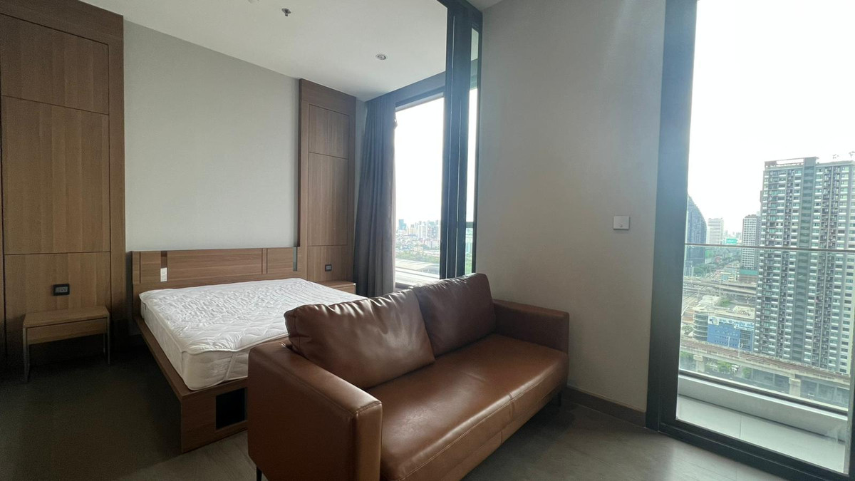 For RentCondoRama9, Petchburi, RCA : The Esse at Singha Complex 1 Bedroom for Rent